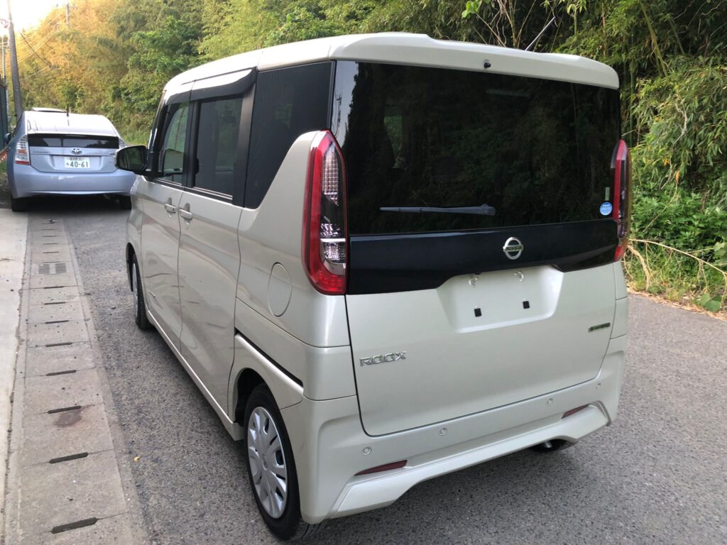 日産ルークス 外観 後ろ