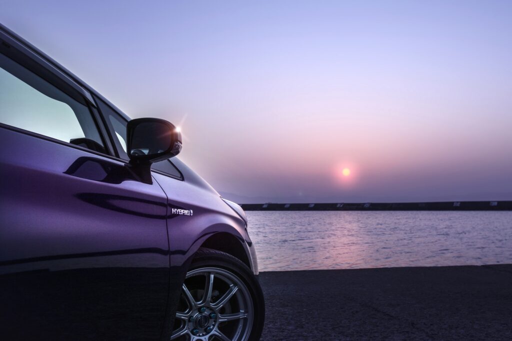 プリウスのエアコンが効かない原因とは？ハイブリッド車特有の症状と対処法